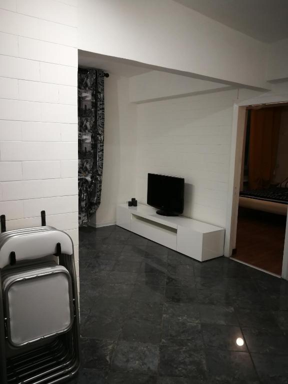 inside my city room 4